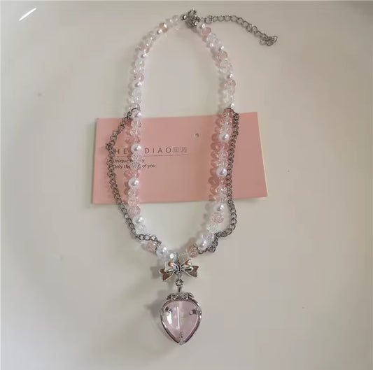 Necklace rose diamond